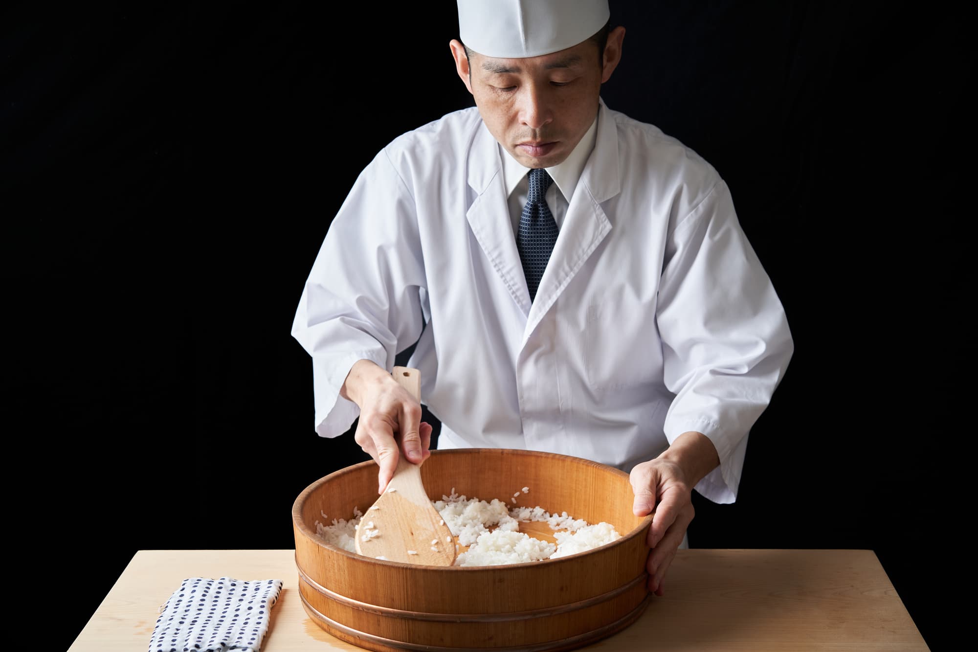 予約制の料理店