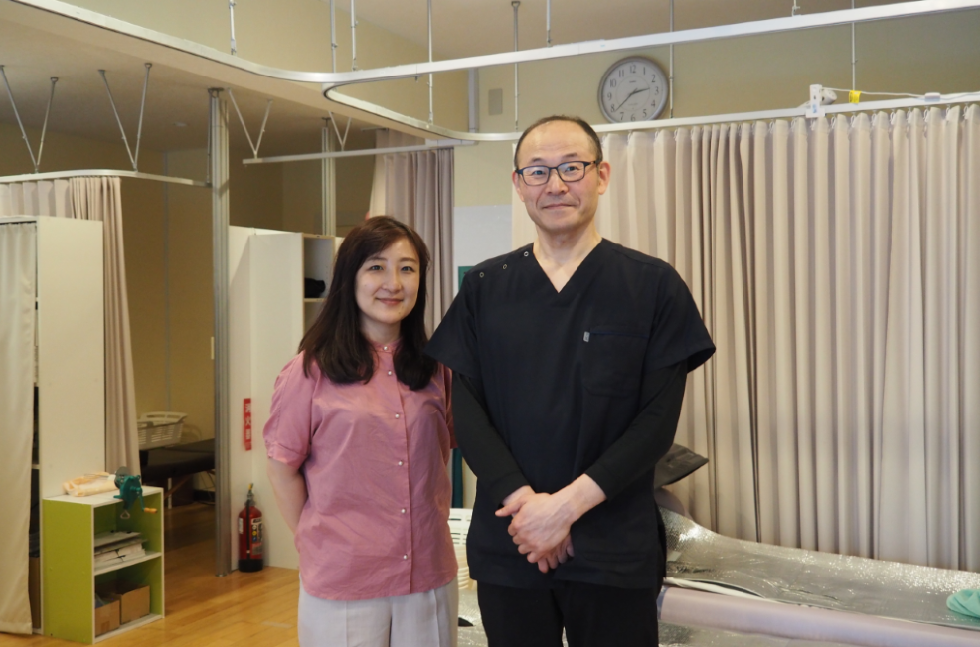 はぐくむ株式会社の高橋さん（左）　おはよう接骨院の野尻先生（右） 