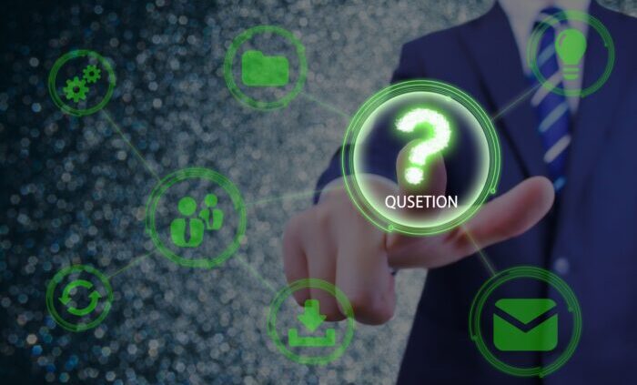 様々なアイコンと考えている人